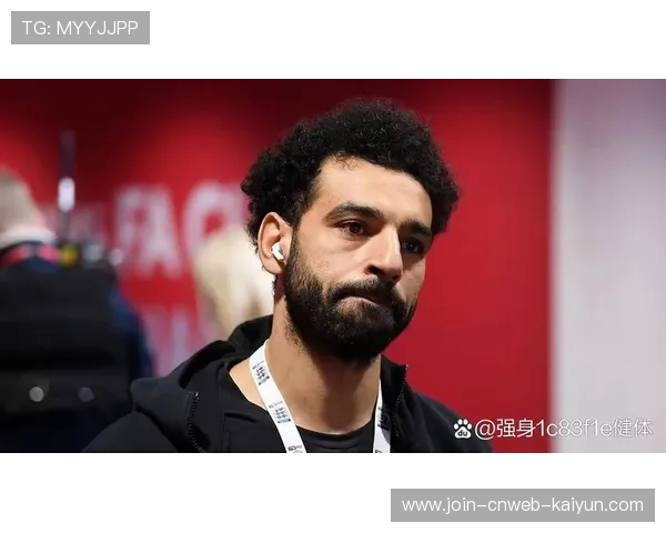 利物浦反击启动，萨拉赫内切完成射门