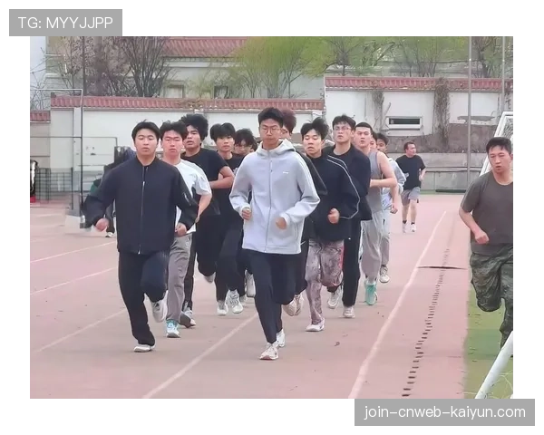 [战队名]训练内幕：选手的手机必须在训练期间上交，这种严格度堪比军训军事